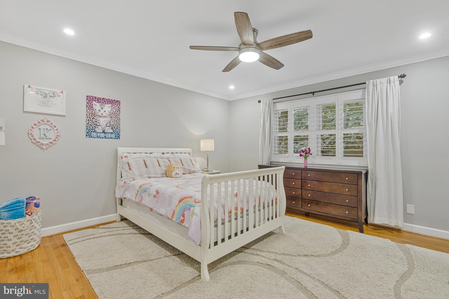 9825 VALE RD, VIENNA, Virginia 22181, 4 Bedrooms Bedrooms, ,3 BathroomsBathrooms,Residential,For sale,9825 VALE RD,VAFX2242308 MLS # VAFX2242308