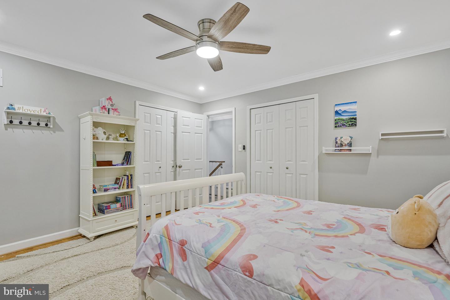 9825 VALE RD, VIENNA, Virginia 22181, 4 Bedrooms Bedrooms, ,3 BathroomsBathrooms,Residential,For sale,9825 VALE RD,VAFX2242308 MLS # VAFX2242308