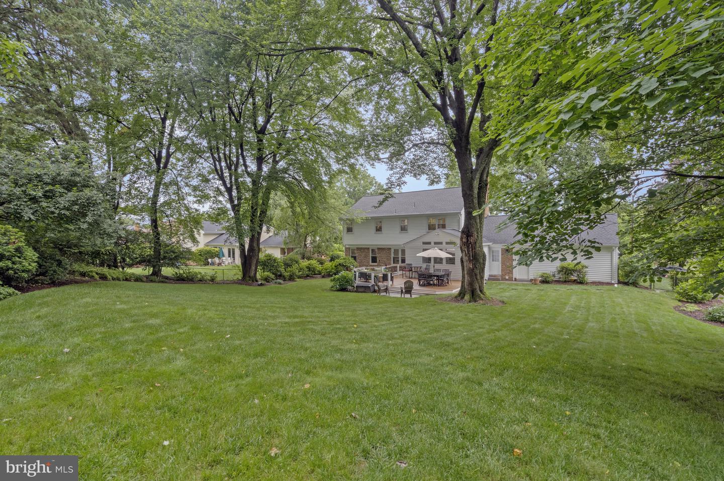9825 VALE RD, VIENNA, Virginia 22181, 4 Bedrooms Bedrooms, ,3 BathroomsBathrooms,Residential,For sale,9825 VALE RD,VAFX2242308 MLS # VAFX2242308