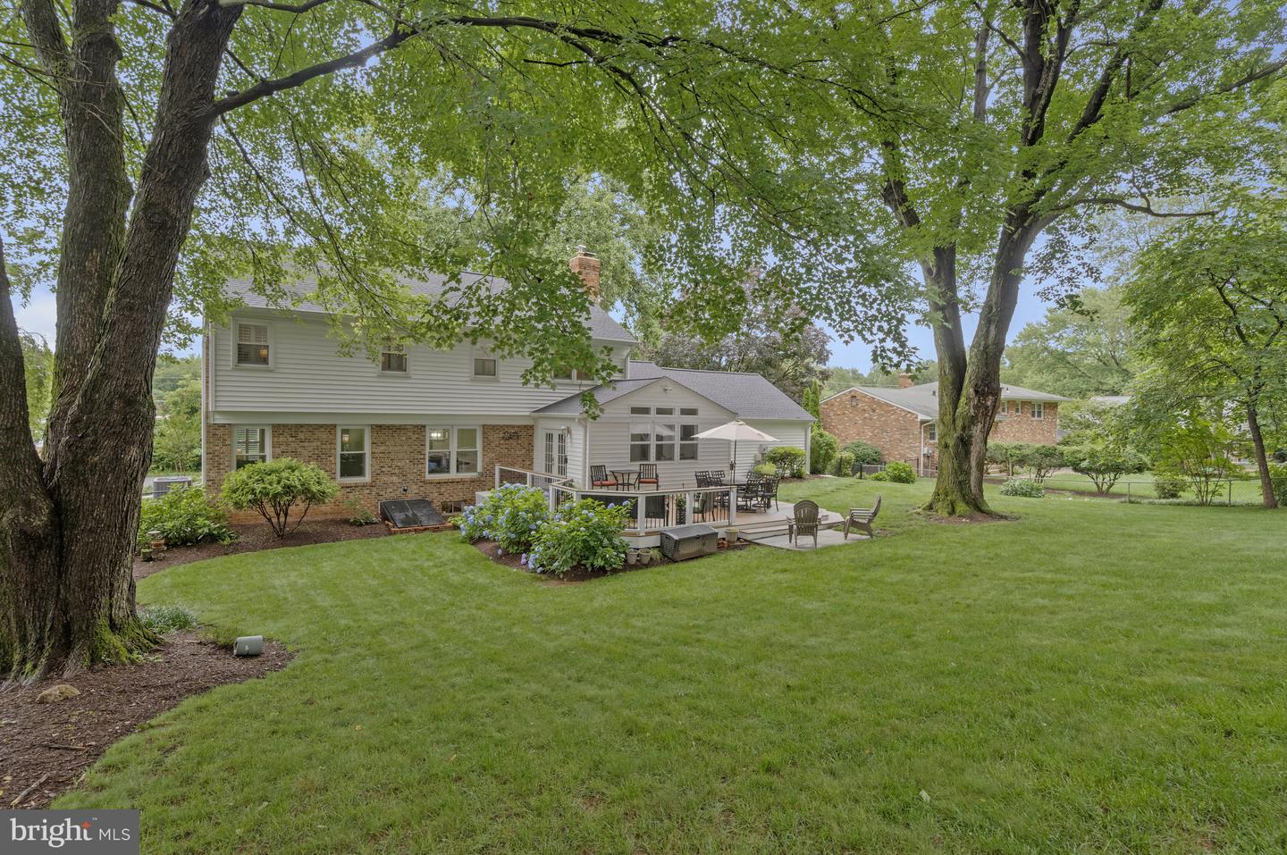 9825 VALE RD, VIENNA, Virginia 22181, 4 Bedrooms Bedrooms, ,3 BathroomsBathrooms,Residential,For sale,9825 VALE RD,VAFX2242308 MLS # VAFX2242308