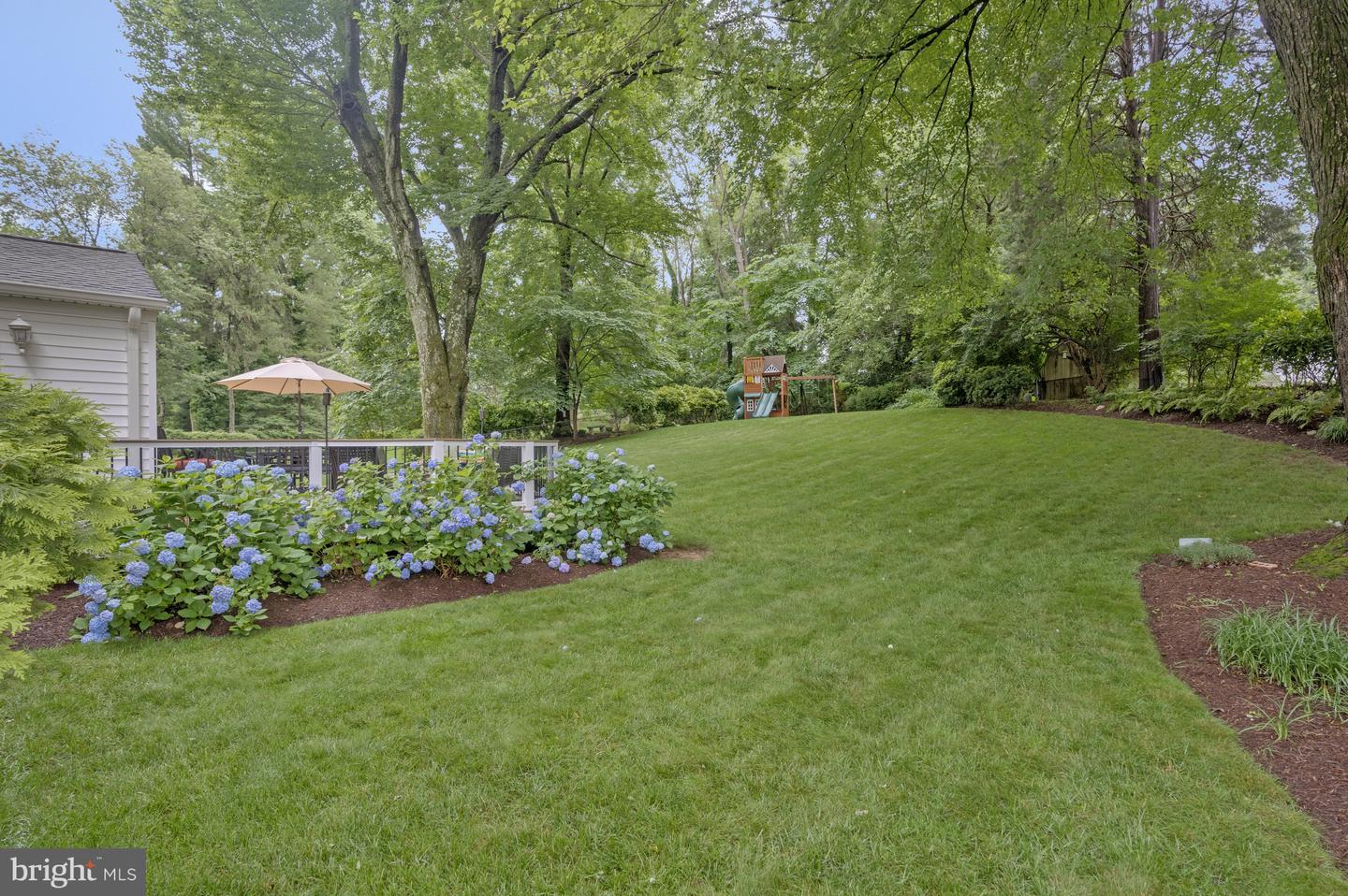 9825 VALE RD, VIENNA, Virginia 22181, 4 Bedrooms Bedrooms, ,3 BathroomsBathrooms,Residential,For sale,9825 VALE RD,VAFX2242308 MLS # VAFX2242308