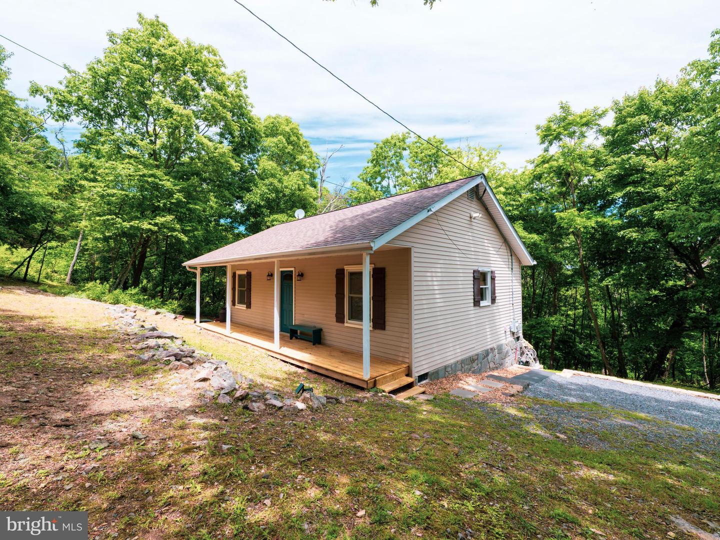 1502 TOMAHAWK TRL, WINCHESTER, Virginia 22602, 2 Bedrooms Bedrooms, ,1 BathroomBathrooms,Residential,For sale,1502 TOMAHAWK TRL,VAFV2034350 MLS # VAFV2034350