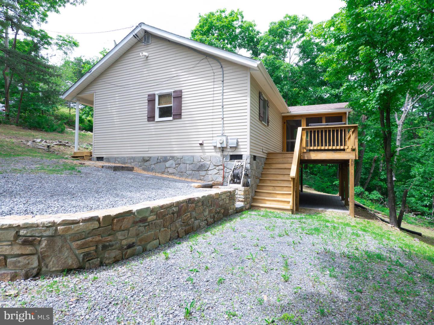 1502 TOMAHAWK TRL, WINCHESTER, Virginia 22602, 2 Bedrooms Bedrooms, ,1 BathroomBathrooms,Residential,For sale,1502 TOMAHAWK TRL,VAFV2034350 MLS # VAFV2034350
