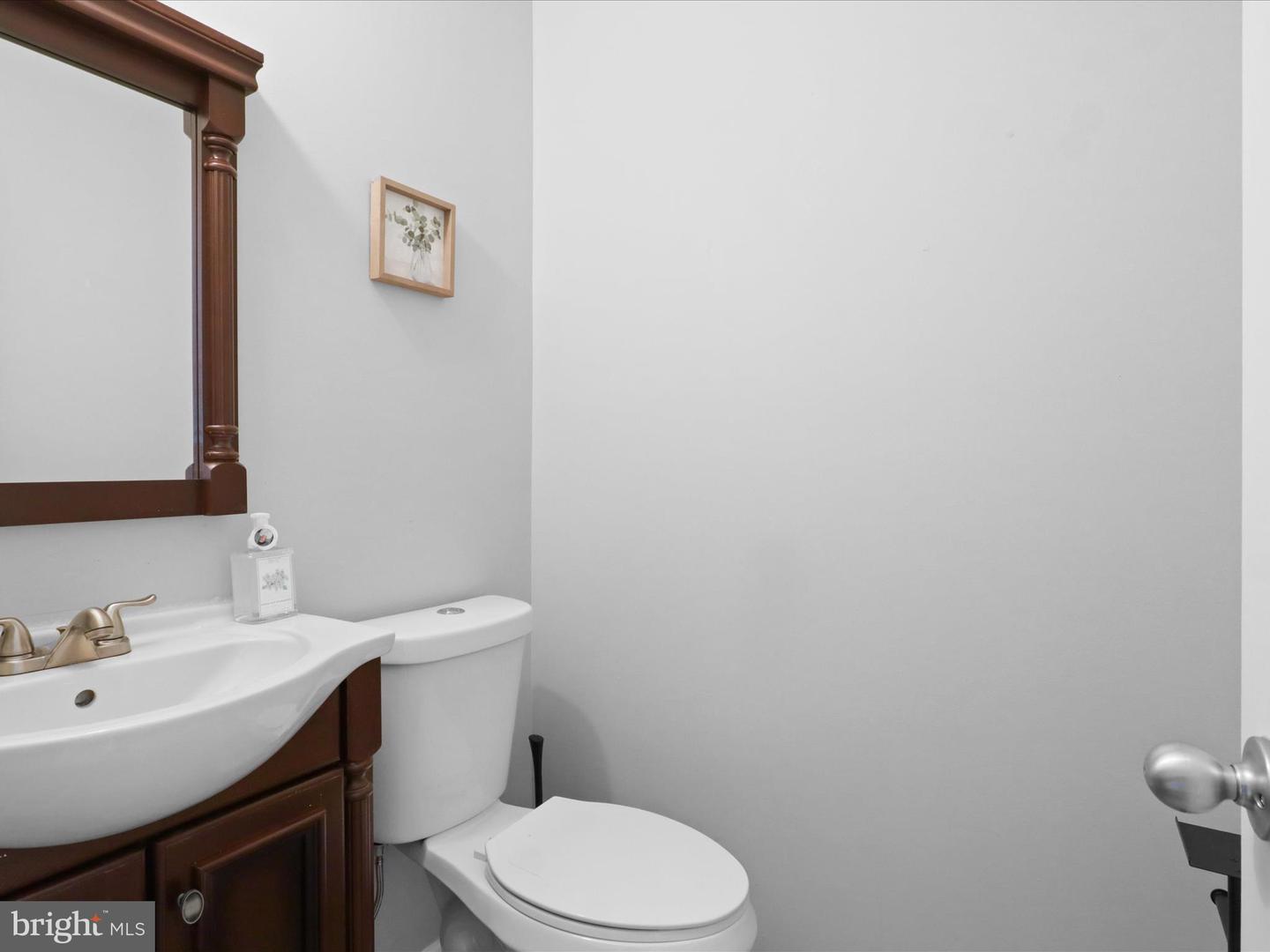 4509 CANARY CT, WOODBRIDGE, Virginia 22193, 2 Bedrooms Bedrooms, ,2 BathroomsBathrooms,Residential,For sale,4509 CANARY CT,VAPW2095342 MLS # VAPW2095342