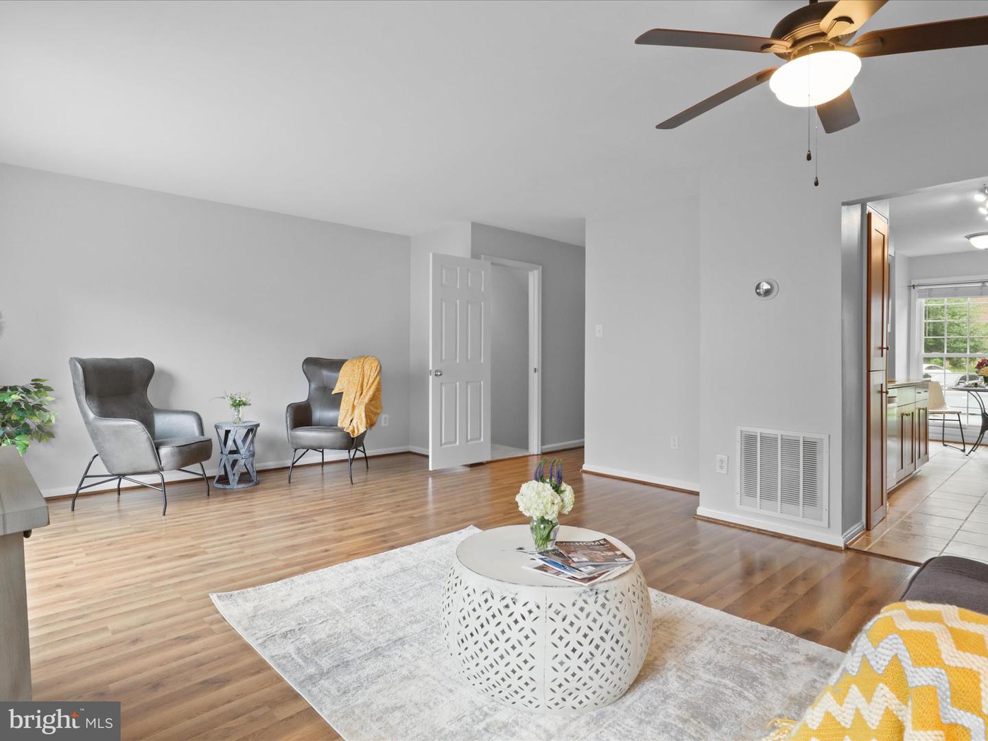 4509 CANARY CT, WOODBRIDGE, Virginia 22193, 2 Bedrooms Bedrooms, ,2 BathroomsBathrooms,Residential,For sale,4509 CANARY CT,VAPW2095342 MLS # VAPW2095342