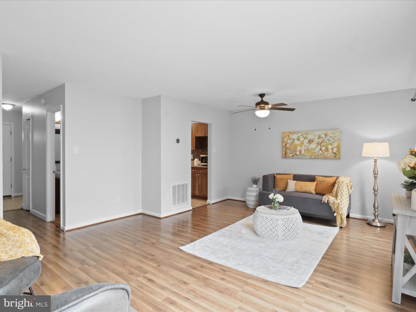 4509 CANARY CT, WOODBRIDGE, Virginia 22193, 2 Bedrooms Bedrooms, ,2 BathroomsBathrooms,Residential,For sale,4509 CANARY CT,VAPW2095342 MLS # VAPW2095342