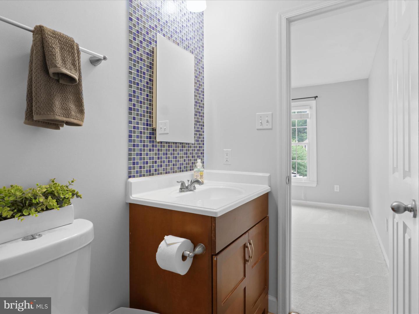 4509 CANARY CT, WOODBRIDGE, Virginia 22193, 2 Bedrooms Bedrooms, ,2 BathroomsBathrooms,Residential,For sale,4509 CANARY CT,VAPW2095342 MLS # VAPW2095342