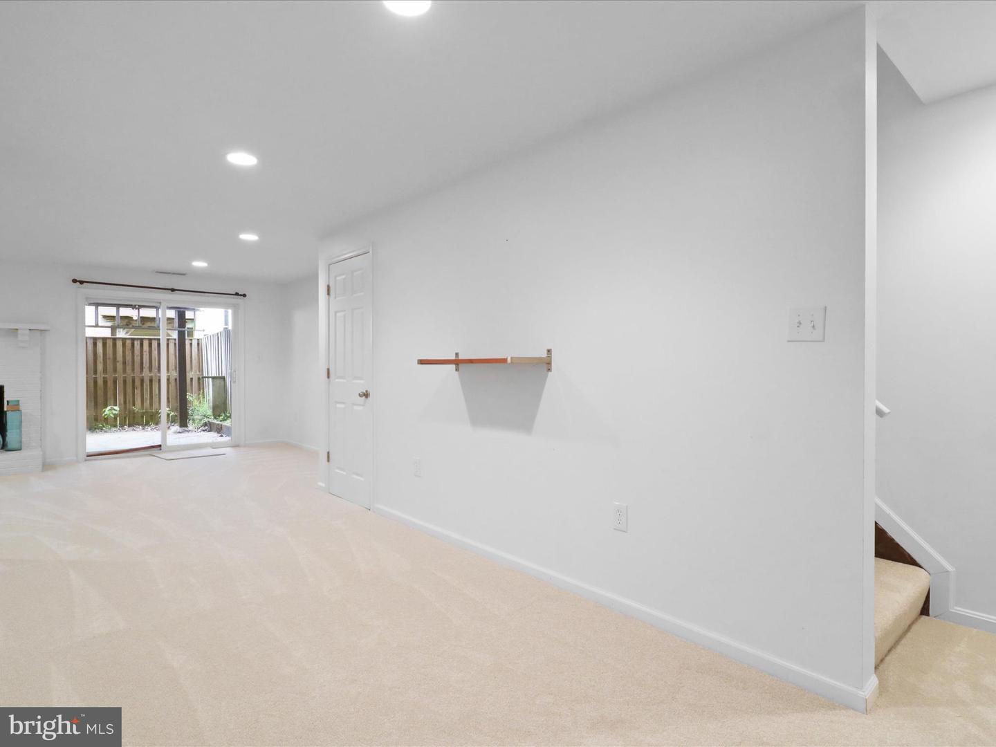 4509 CANARY CT, WOODBRIDGE, Virginia 22193, 2 Bedrooms Bedrooms, ,2 BathroomsBathrooms,Residential,For sale,4509 CANARY CT,VAPW2095342 MLS # VAPW2095342