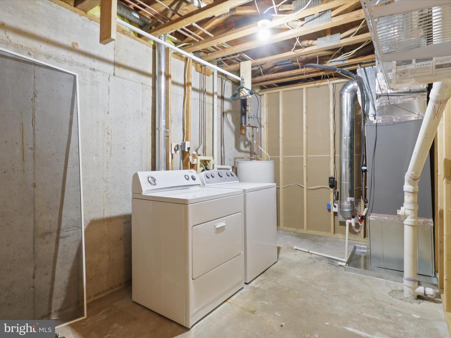 4509 CANARY CT, WOODBRIDGE, Virginia 22193, 2 Bedrooms Bedrooms, ,2 BathroomsBathrooms,Residential,For sale,4509 CANARY CT,VAPW2095342 MLS # VAPW2095342