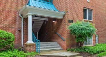 11833 SHIRE CT #12C, RESTON, Virginia 20191, 2 Bedrooms Bedrooms, ,2 BathroomsBathrooms,Residential,For sale,11833 SHIRE CT #12C,VAFX2242778 MLS # VAFX2242778