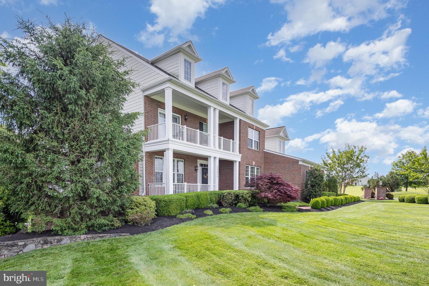 23044 CREIGHTON FARMS DR, LEESBURG, Virginia 20175, 6 Bedrooms Bedrooms, ,5 BathroomsBathrooms,Residential,For sale,23044 CREIGHTON FARMS DR,VALO2097632 MLS # VALO2097632