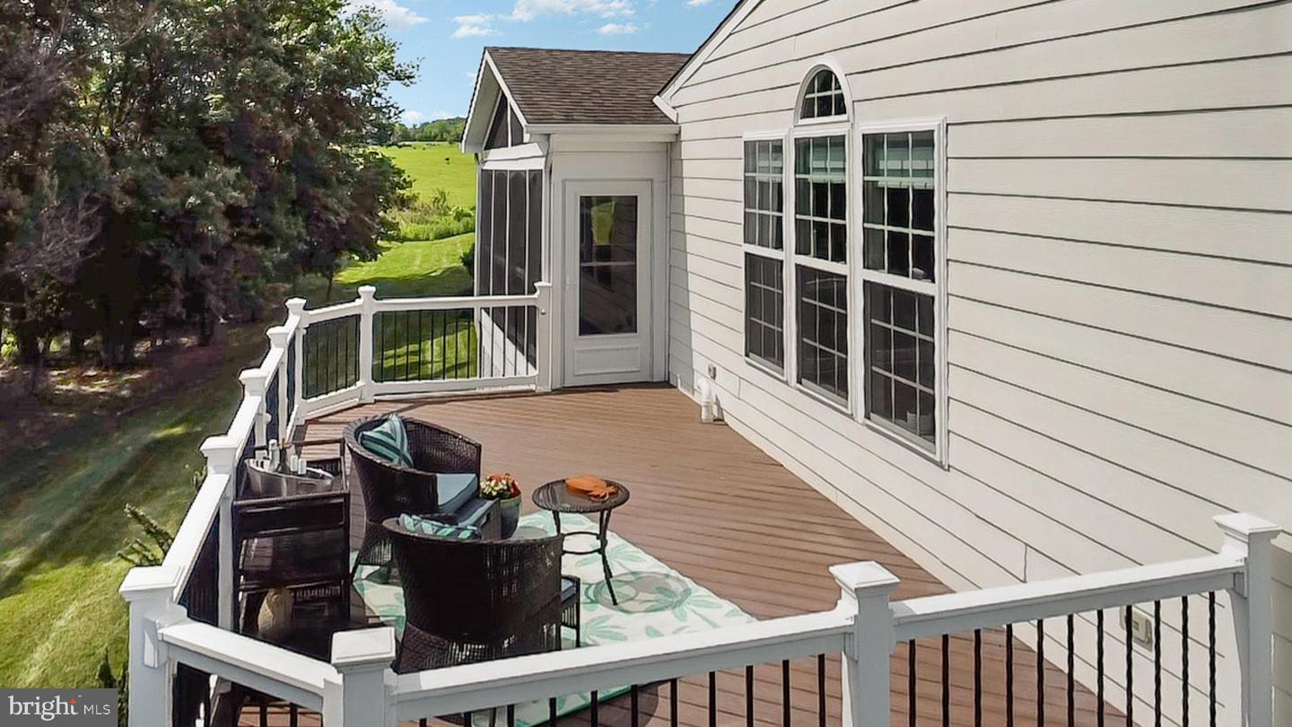 23044 CREIGHTON FARMS DR, LEESBURG, Virginia 20175, 6 Bedrooms Bedrooms, ,5 BathroomsBathrooms,Residential,For sale,23044 CREIGHTON FARMS DR,VALO2097632 MLS # VALO2097632