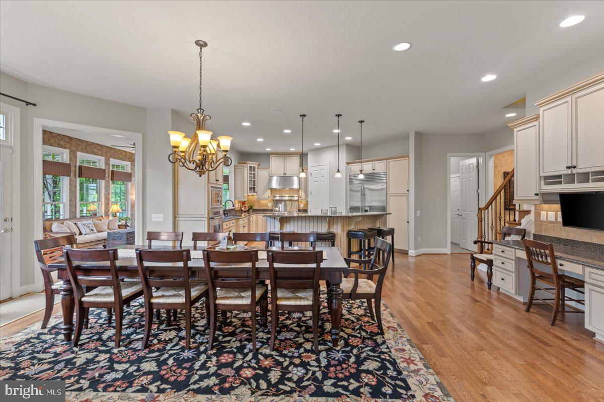 27422 BRIDLE PL, CHANTILLY, Virginia 20152, 6 Bedrooms Bedrooms, ,6 BathroomsBathrooms,Residential,For sale,27422 BRIDLE PL,VALO2097646 MLS # VALO2097646