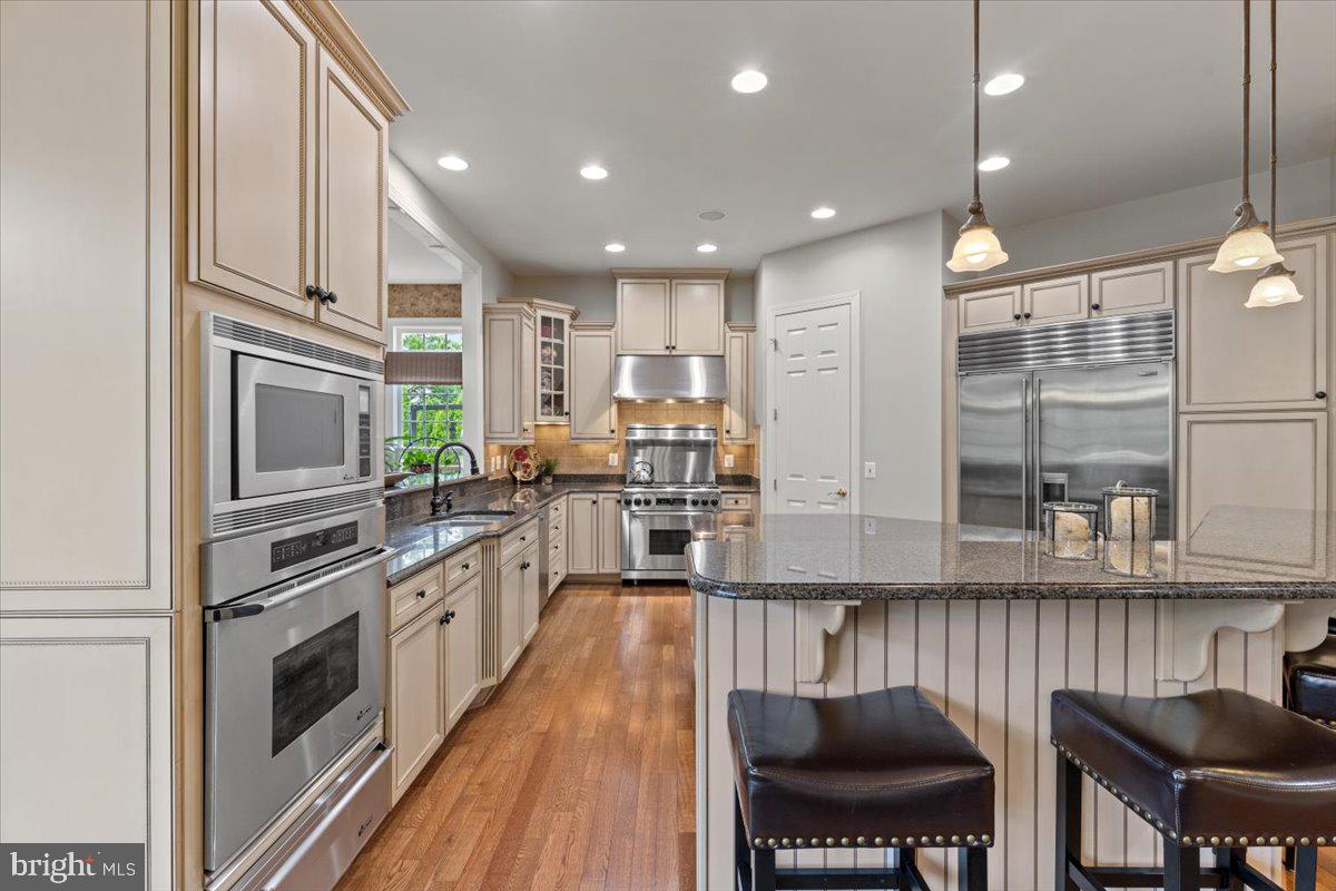 27422 BRIDLE PL, CHANTILLY, Virginia 20152, 6 Bedrooms Bedrooms, ,6 BathroomsBathrooms,Residential,For sale,27422 BRIDLE PL,VALO2097646 MLS # VALO2097646