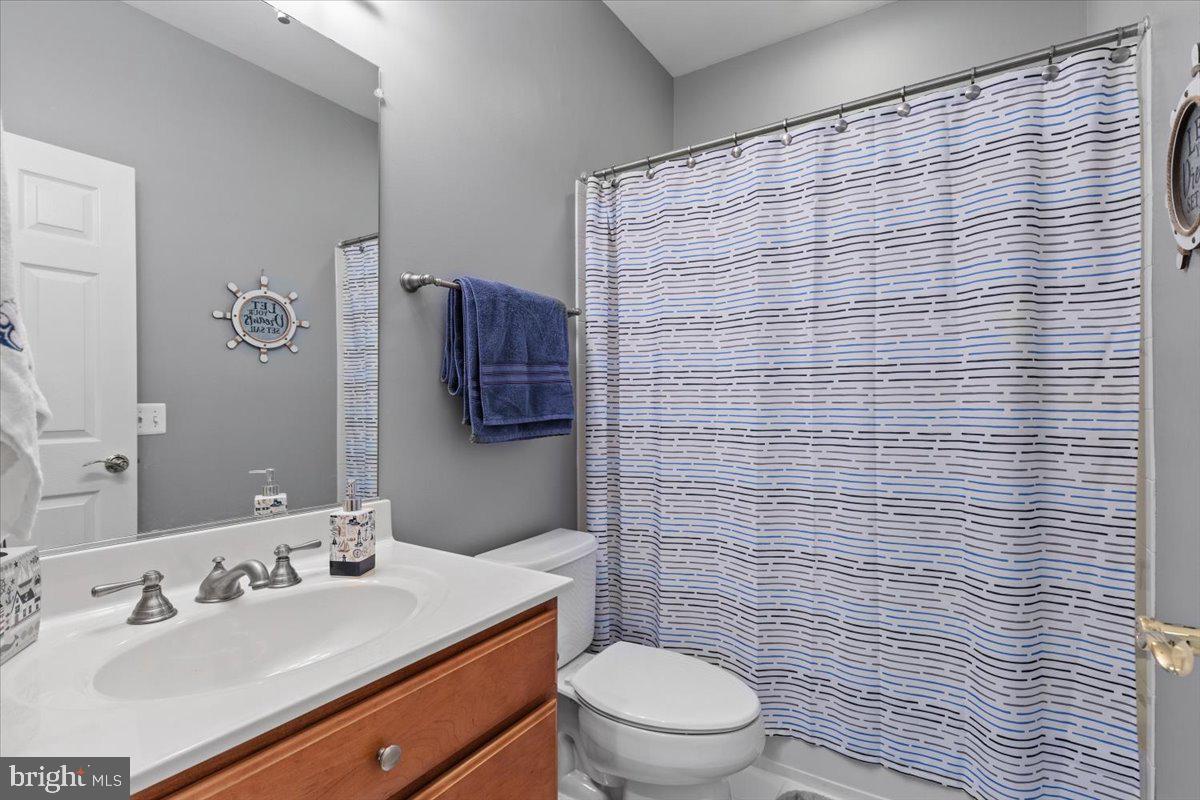 27422 BRIDLE PL, CHANTILLY, Virginia 20152, 6 Bedrooms Bedrooms, ,6 BathroomsBathrooms,Residential,For sale,27422 BRIDLE PL,VALO2097646 MLS # VALO2097646