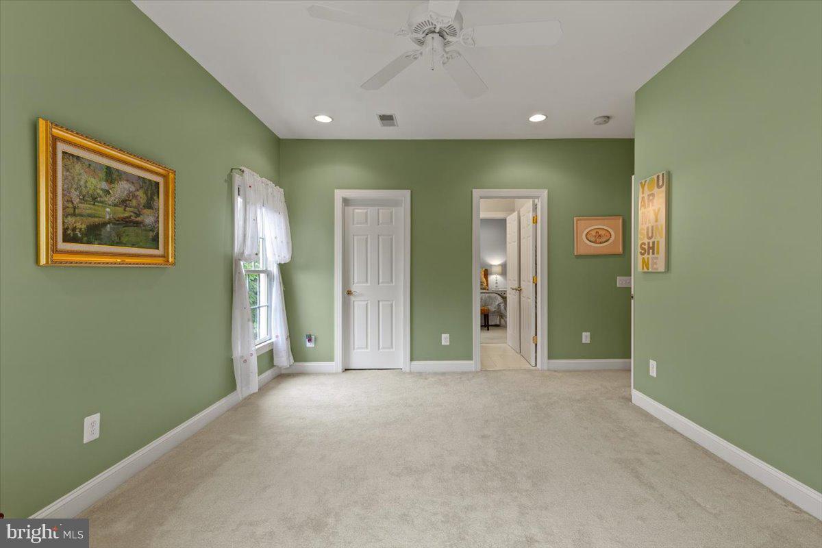 27422 BRIDLE PL, CHANTILLY, Virginia 20152, 6 Bedrooms Bedrooms, ,6 BathroomsBathrooms,Residential,For sale,27422 BRIDLE PL,VALO2097646 MLS # VALO2097646