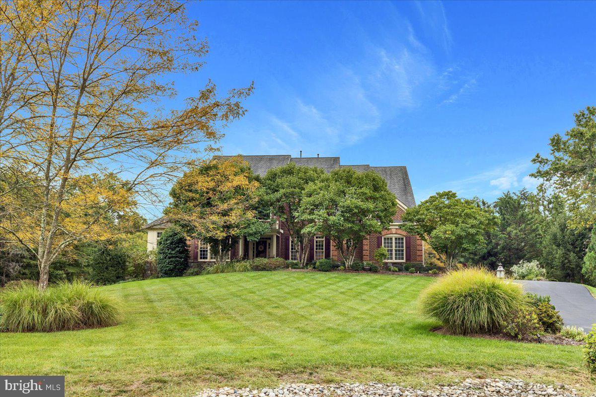27422 BRIDLE PL, CHANTILLY, Virginia 20152, 6 Bedrooms Bedrooms, ,6 BathroomsBathrooms,Residential,For sale,27422 BRIDLE PL,VALO2097646 MLS # VALO2097646