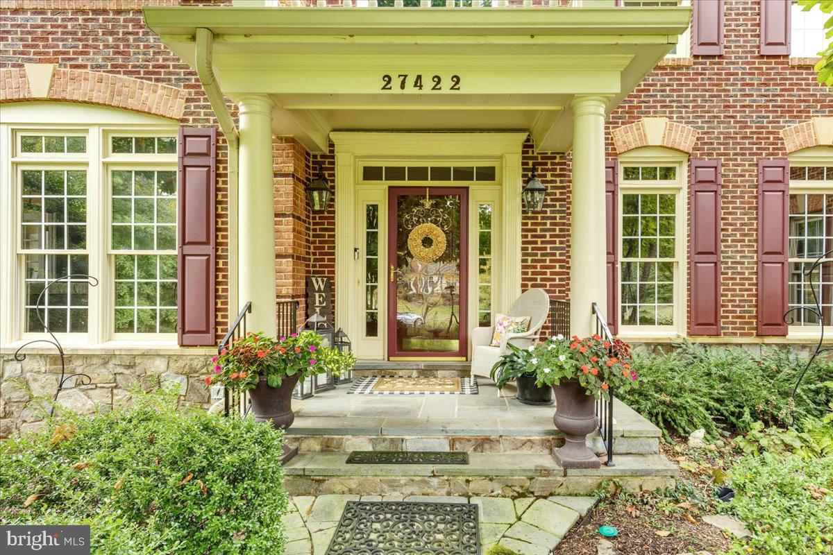 27422 BRIDLE PL, CHANTILLY, Virginia 20152, 6 Bedrooms Bedrooms, ,6 BathroomsBathrooms,Residential,For sale,27422 BRIDLE PL,VALO2097646 MLS # VALO2097646