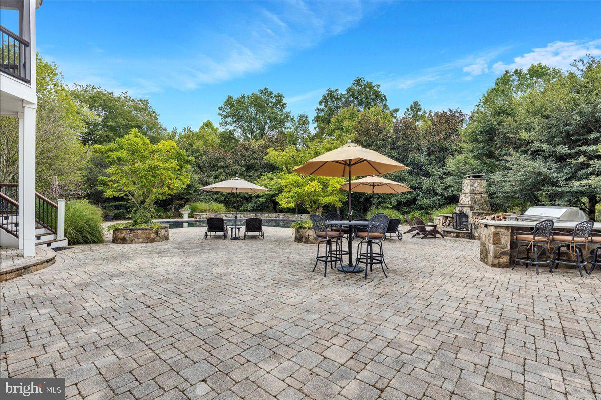 27422 BRIDLE PL, CHANTILLY, Virginia 20152, 6 Bedrooms Bedrooms, ,6 BathroomsBathrooms,Residential,For sale,27422 BRIDLE PL,VALO2097646 MLS # VALO2097646