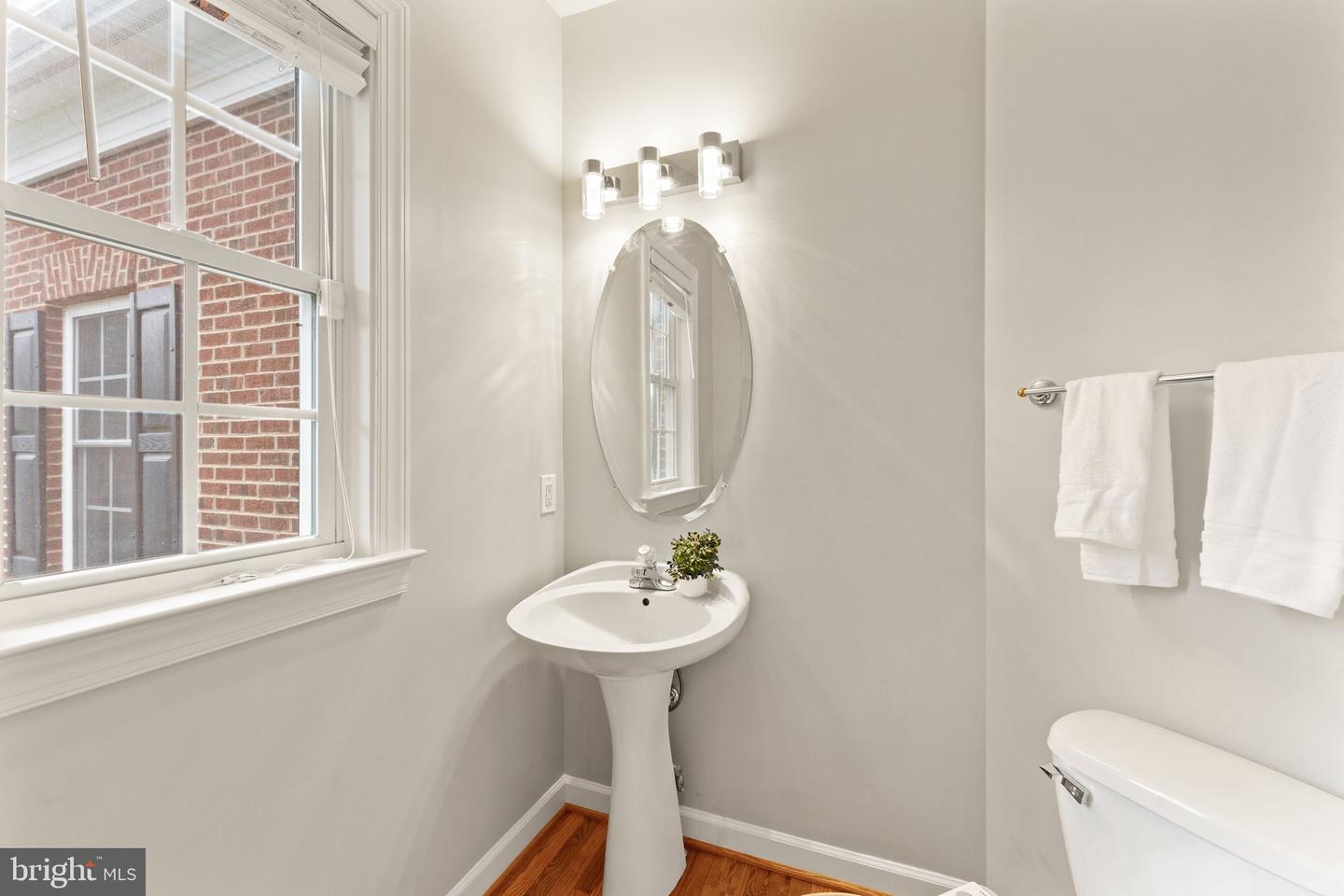 1814 WOODS EDGE DR NE, LEESBURG, Virginia 20176, 4 Bedrooms Bedrooms, ,2 BathroomsBathrooms,Residential,For sale,1814 WOODS EDGE DR NE,VALO2097766 MLS # VALO2097766