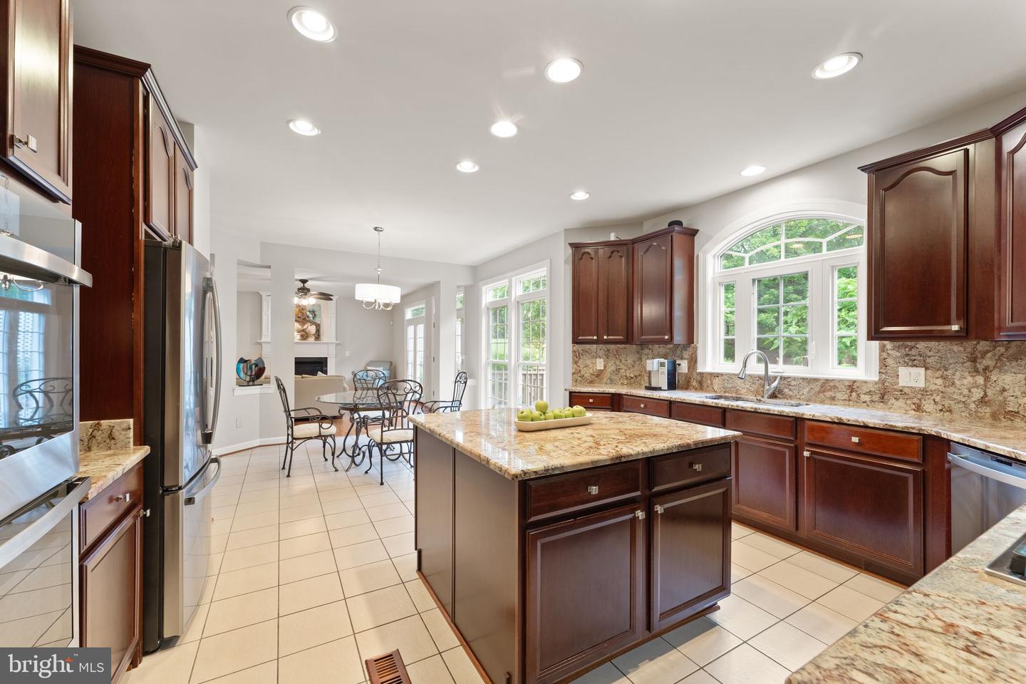 1814 WOODS EDGE DR NE, LEESBURG, Virginia 20176, 4 Bedrooms Bedrooms, ,2 BathroomsBathrooms,Residential,For sale,1814 WOODS EDGE DR NE,VALO2097766 MLS # VALO2097766