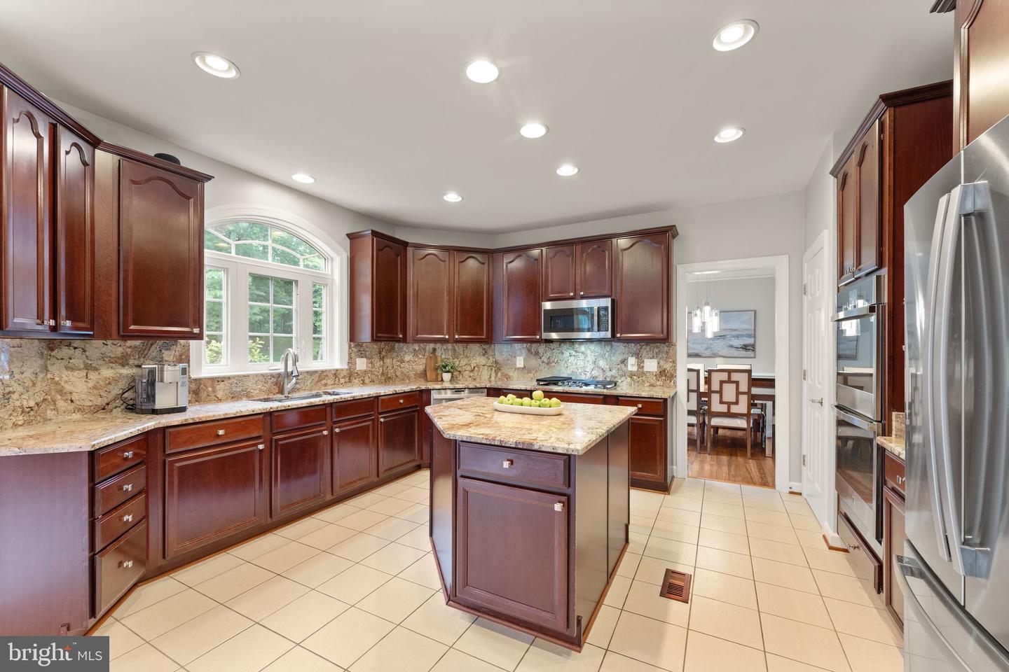 1814 WOODS EDGE DR NE, LEESBURG, Virginia 20176, 4 Bedrooms Bedrooms, ,2 BathroomsBathrooms,Residential,For sale,1814 WOODS EDGE DR NE,VALO2097766 MLS # VALO2097766