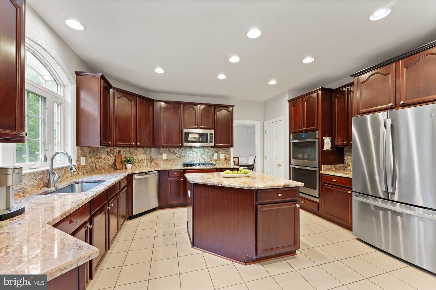 1814 WOODS EDGE DR NE, LEESBURG, Virginia 20176, 4 Bedrooms Bedrooms, ,2 BathroomsBathrooms,Residential,For sale,1814 WOODS EDGE DR NE,VALO2097766 MLS # VALO2097766