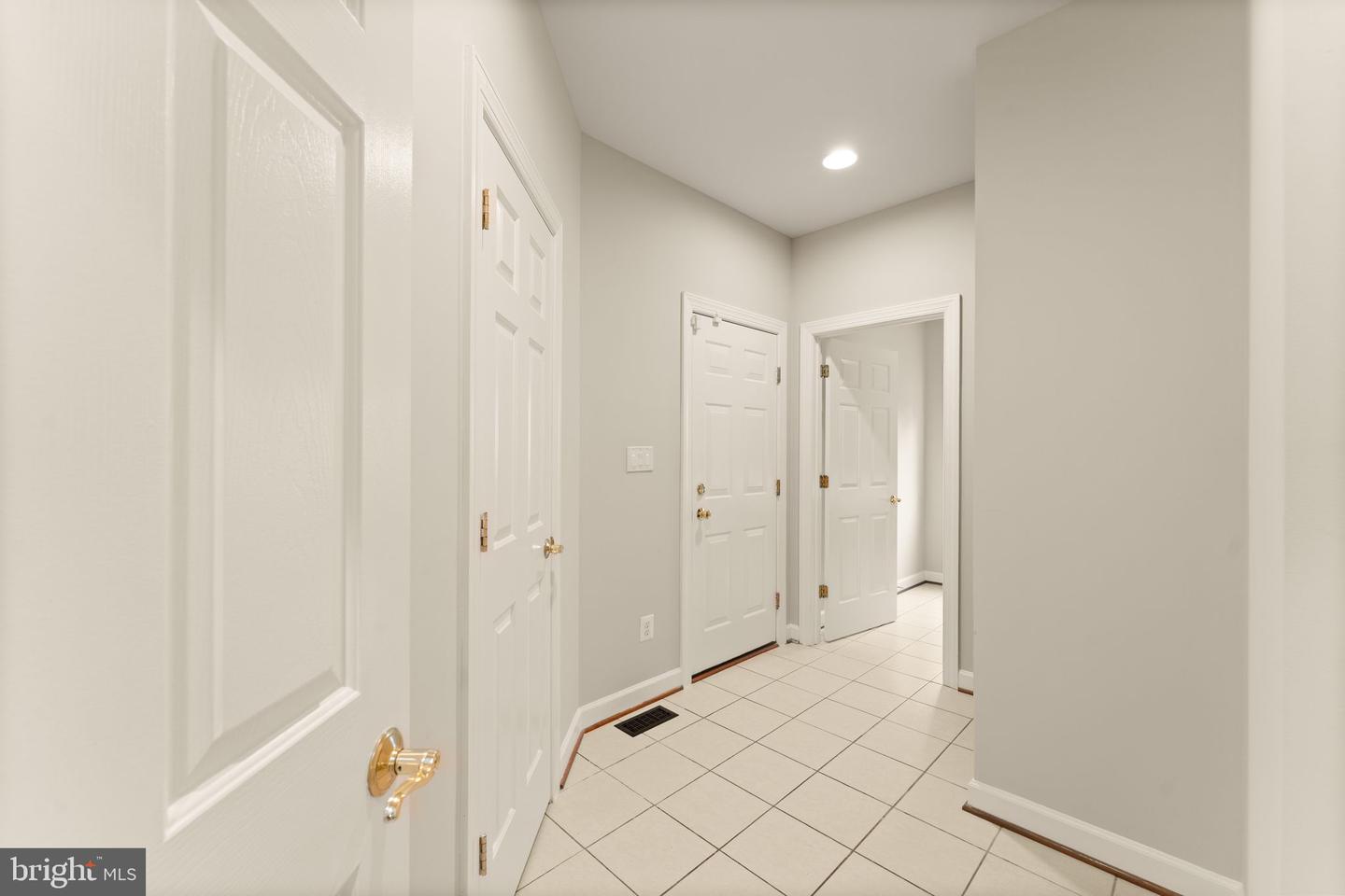 1814 WOODS EDGE DR NE, LEESBURG, Virginia 20176, 4 Bedrooms Bedrooms, ,2 BathroomsBathrooms,Residential,For sale,1814 WOODS EDGE DR NE,VALO2097766 MLS # VALO2097766