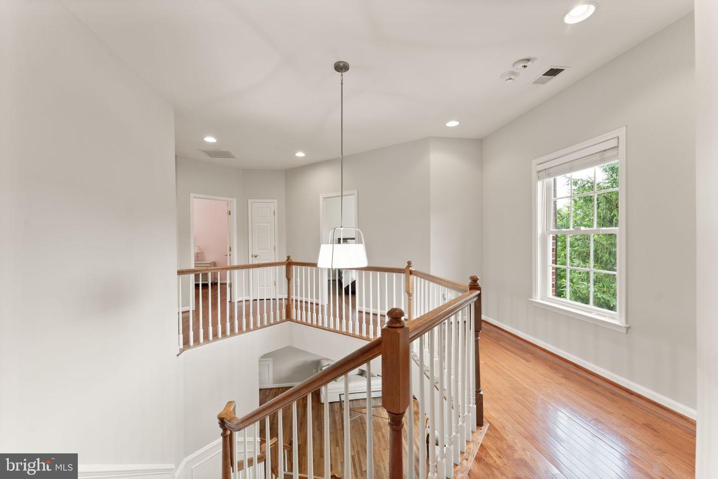 1814 WOODS EDGE DR NE, LEESBURG, Virginia 20176, 4 Bedrooms Bedrooms, ,2 BathroomsBathrooms,Residential,For sale,1814 WOODS EDGE DR NE,VALO2097766 MLS # VALO2097766