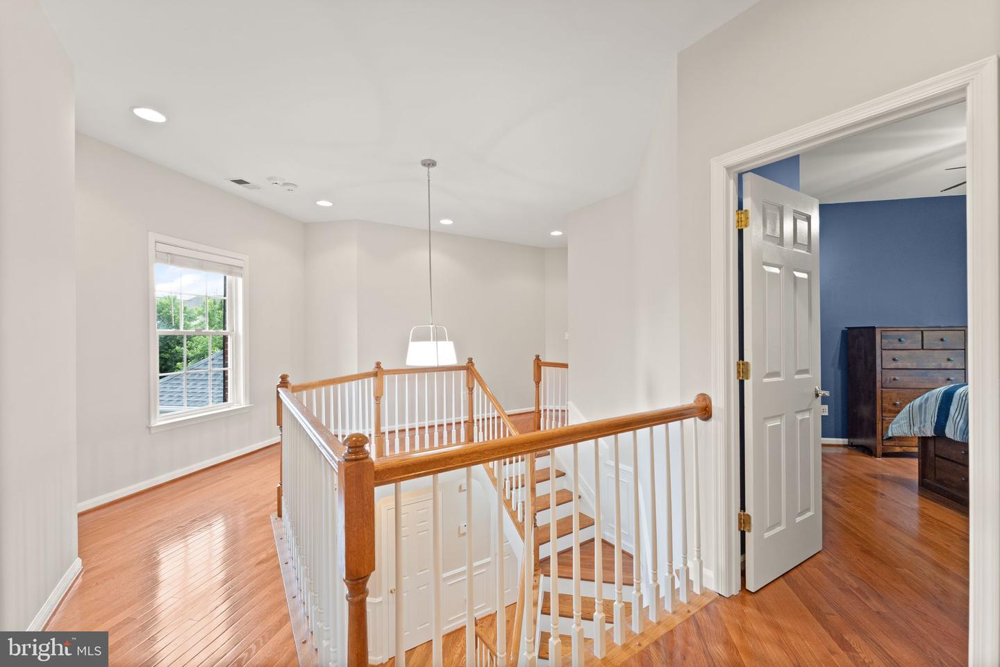 1814 WOODS EDGE DR NE, LEESBURG, Virginia 20176, 4 Bedrooms Bedrooms, ,2 BathroomsBathrooms,Residential,For sale,1814 WOODS EDGE DR NE,VALO2097766 MLS # VALO2097766