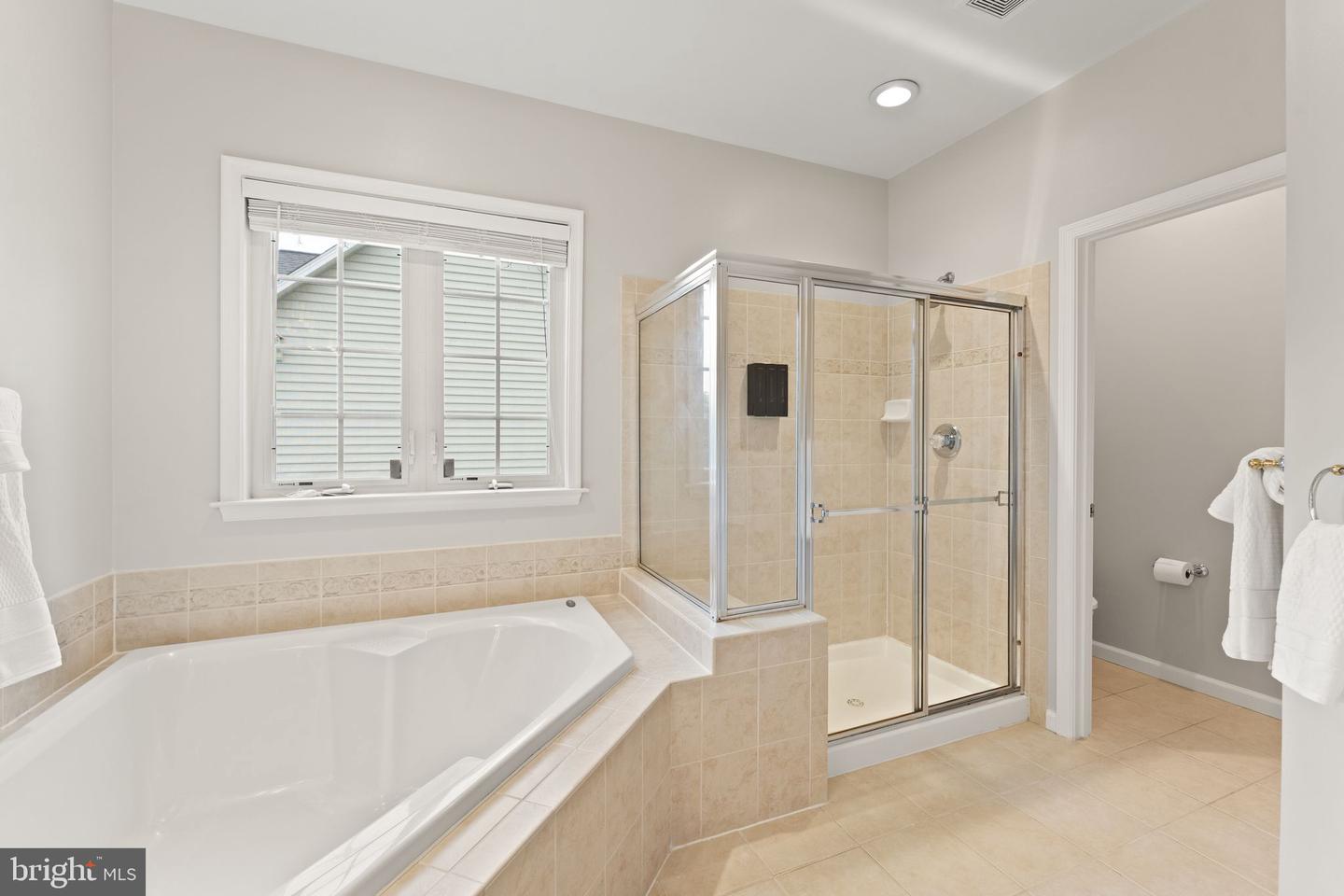 1814 WOODS EDGE DR NE, LEESBURG, Virginia 20176, 4 Bedrooms Bedrooms, ,2 BathroomsBathrooms,Residential,For sale,1814 WOODS EDGE DR NE,VALO2097766 MLS # VALO2097766