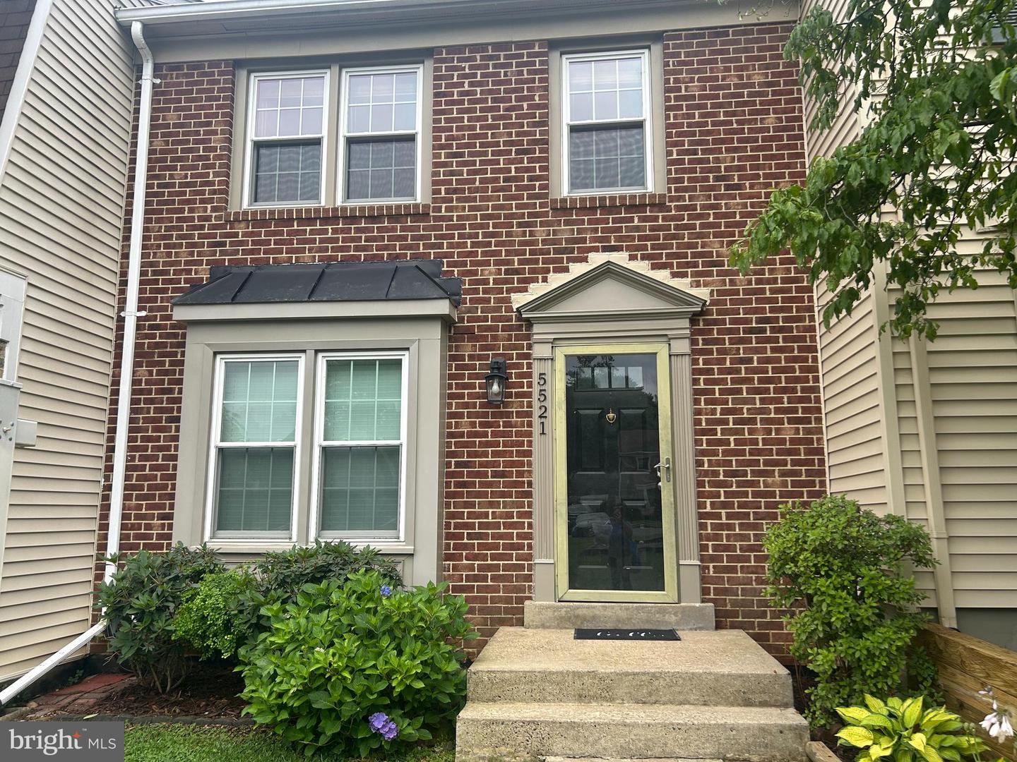 5521 LAKEWHITE CT, FAIRFAX, Virginia 22032, 3 Bedrooms Bedrooms, ,3 BathroomsBathrooms,Residential,For sale,5521 LAKEWHITE CT,VAFX2243106 MLS # VAFX2243106