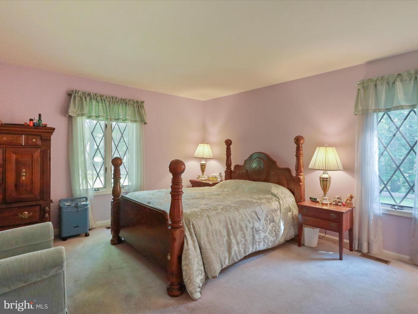 9387 COVENANT HILL LN, MARSHALL, Virginia 20115, 4 Bedrooms Bedrooms, ,3 BathroomsBathrooms,Residential,For sale,9387 COVENANT HILL LN,VAFQ2016784 MLS # VAFQ2016784