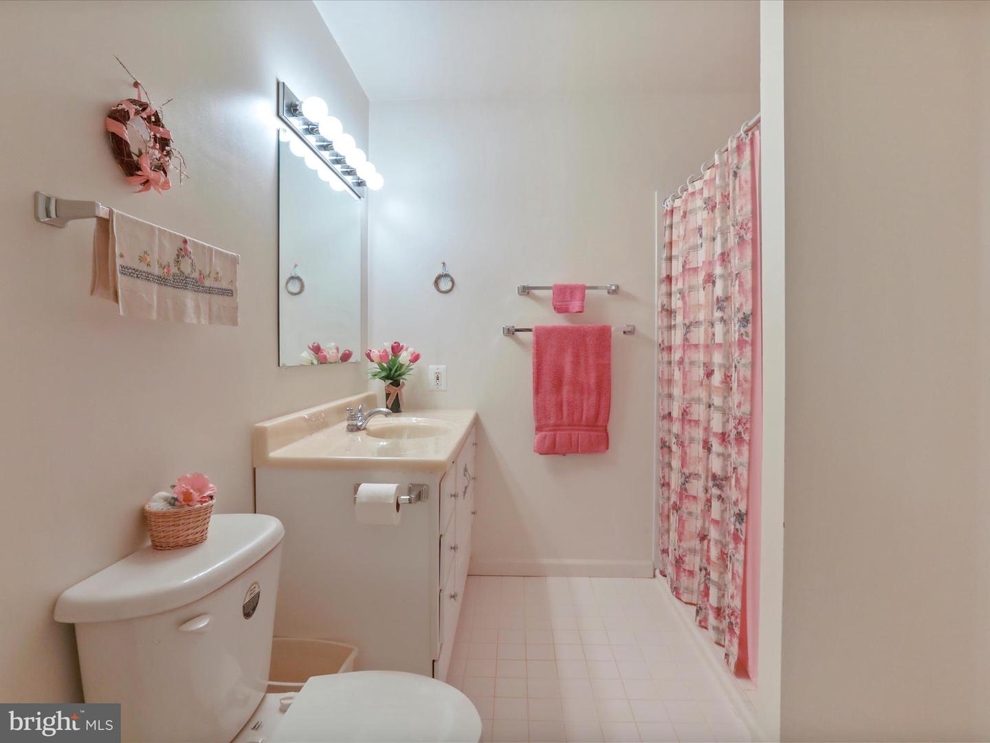 9387 COVENANT HILL LN, MARSHALL, Virginia 20115, 4 Bedrooms Bedrooms, ,3 BathroomsBathrooms,Residential,For sale,9387 COVENANT HILL LN,VAFQ2016784 MLS # VAFQ2016784