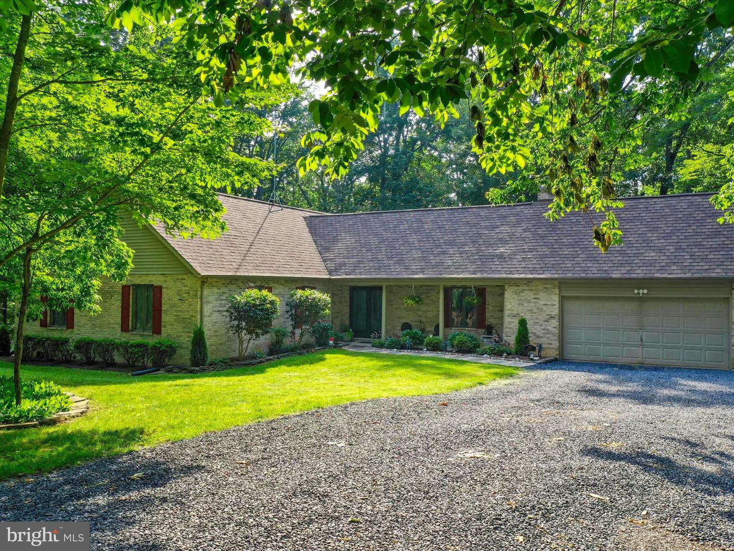 9387 COVENANT HILL LN, MARSHALL, Virginia 20115, 4 Bedrooms Bedrooms, ,3 BathroomsBathrooms,Residential,For sale,9387 COVENANT HILL LN,VAFQ2016784 MLS # VAFQ2016784