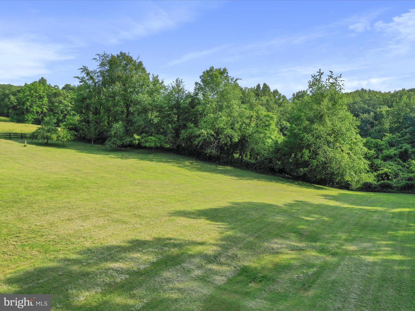 9387 COVENANT HILL LN, MARSHALL, Virginia 20115, 4 Bedrooms Bedrooms, ,3 BathroomsBathrooms,Residential,For sale,9387 COVENANT HILL LN,VAFQ2016784 MLS # VAFQ2016784