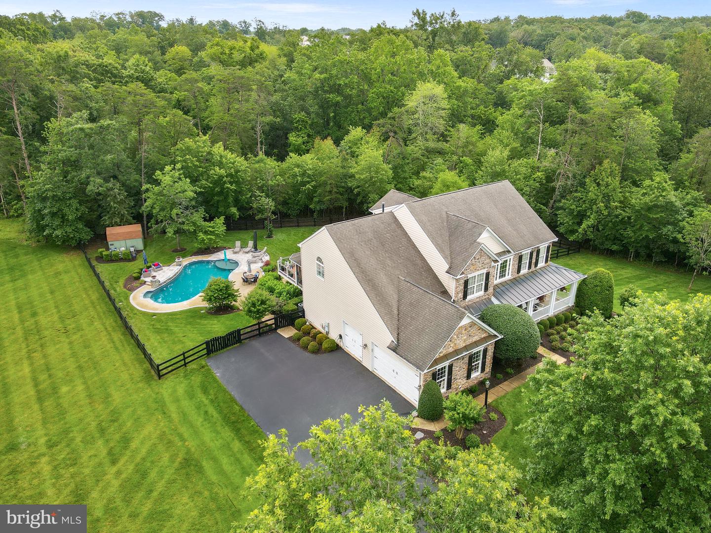 7633 GREAT DOVER ST, GAINESVILLE, Virginia 20155, 5 Bedrooms Bedrooms, ,4 BathroomsBathrooms,Residential,For sale,7633 GREAT DOVER ST,VAPW2095532 MLS # VAPW2095532