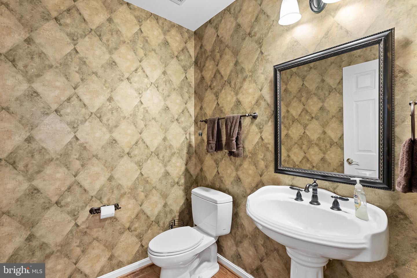 7633 GREAT DOVER ST, GAINESVILLE, Virginia 20155, 5 Bedrooms Bedrooms, ,4 BathroomsBathrooms,Residential,For sale,7633 GREAT DOVER ST,VAPW2095532 MLS # VAPW2095532