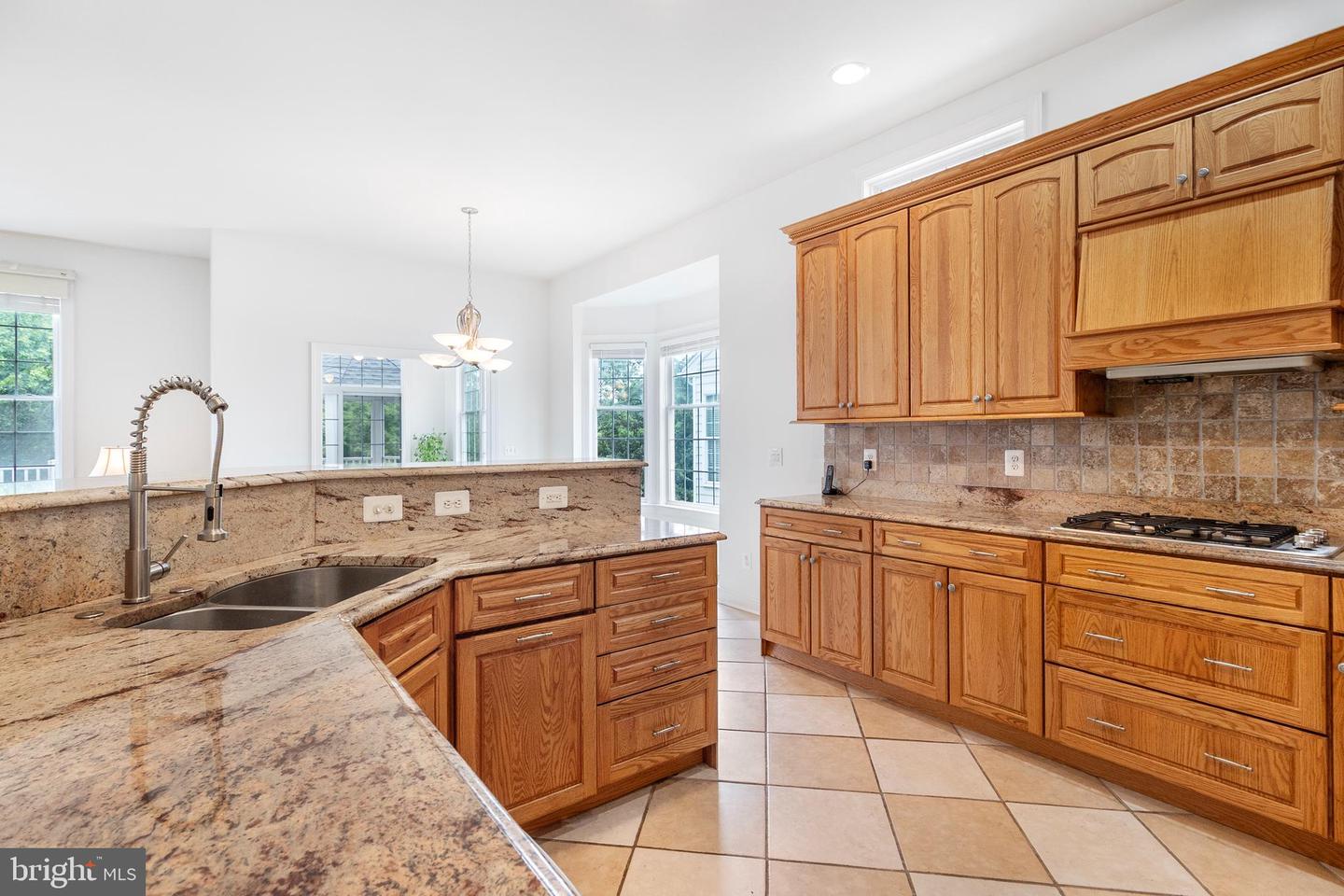 15691 ALDERBROOK DR, HAYMARKET, Virginia 20169, 2 Bedrooms Bedrooms, ,3 BathroomsBathrooms,Residential,For sale,15691 ALDERBROOK DR,VAPW2095580 MLS # VAPW2095580