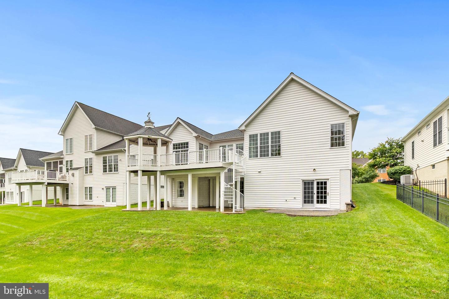15691 ALDERBROOK DR, HAYMARKET, Virginia 20169, 2 Bedrooms Bedrooms, ,3 BathroomsBathrooms,Residential,For sale,15691 ALDERBROOK DR,VAPW2095580 MLS # VAPW2095580