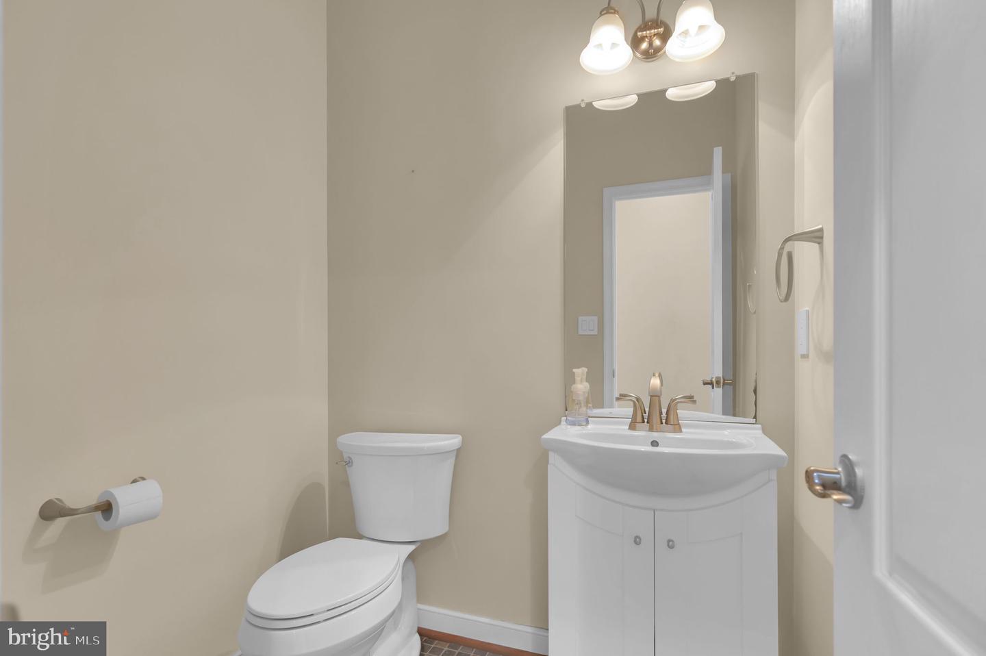 5833 RHODE ISLAND DR, WOODBRIDGE, Virginia 22193, 4 Bedrooms Bedrooms, ,3 BathroomsBathrooms,Residential,For sale,5833 RHODE ISLAND DR,VAPW2095616 MLS # VAPW2095616