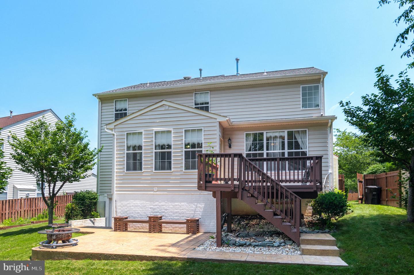 5833 RHODE ISLAND DR, WOODBRIDGE, Virginia 22193, 4 Bedrooms Bedrooms, ,3 BathroomsBathrooms,Residential,For sale,5833 RHODE ISLAND DR,VAPW2095616 MLS # VAPW2095616