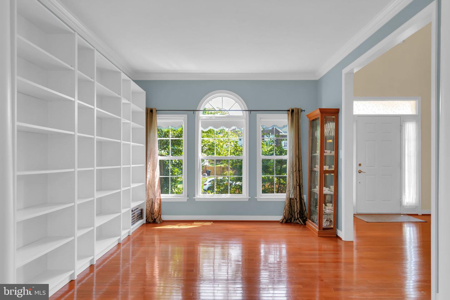 5833 RHODE ISLAND DR, WOODBRIDGE, Virginia 22193, 4 Bedrooms Bedrooms, ,3 BathroomsBathrooms,Residential,For sale,5833 RHODE ISLAND DR,VAPW2095616 MLS # VAPW2095616