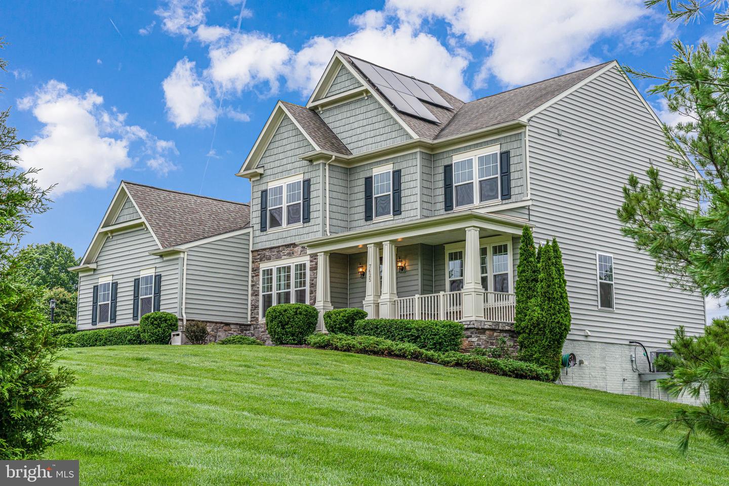 7425 SIGNAL HILL RD, MANASSAS, Virginia 20111, 5 Bedrooms Bedrooms, ,5 BathroomsBathrooms,Residential,For sale,7425 SIGNAL HILL RD,VAPW2095632 MLS # VAPW2095632