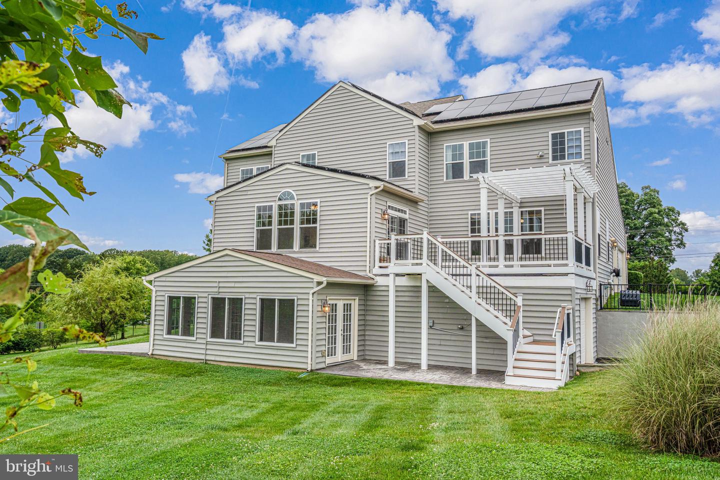 7425 SIGNAL HILL RD, MANASSAS, Virginia 20111, 5 Bedrooms Bedrooms, ,5 BathroomsBathrooms,Residential,For sale,7425 SIGNAL HILL RD,VAPW2095632 MLS # VAPW2095632