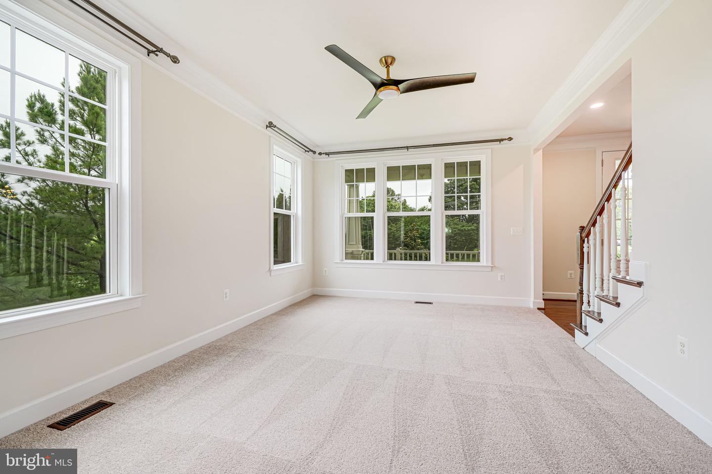 7425 SIGNAL HILL RD, MANASSAS, Virginia 20111, 5 Bedrooms Bedrooms, ,5 BathroomsBathrooms,Residential,For sale,7425 SIGNAL HILL RD,VAPW2095632 MLS # VAPW2095632