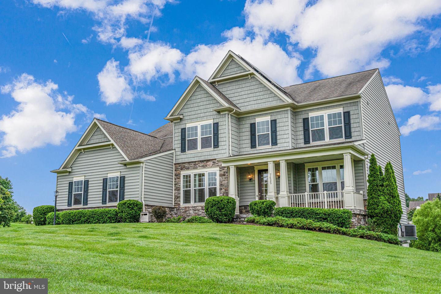 7425 SIGNAL HILL RD, MANASSAS, Virginia 20111, 5 Bedrooms Bedrooms, ,5 BathroomsBathrooms,Residential,For sale,7425 SIGNAL HILL RD,VAPW2095632 MLS # VAPW2095632
