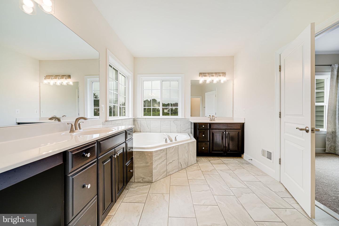 7425 SIGNAL HILL RD, MANASSAS, Virginia 20111, 5 Bedrooms Bedrooms, ,5 BathroomsBathrooms,Residential,For sale,7425 SIGNAL HILL RD,VAPW2095632 MLS # VAPW2095632