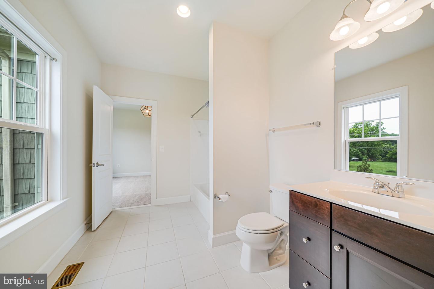 7425 SIGNAL HILL RD, MANASSAS, Virginia 20111, 5 Bedrooms Bedrooms, ,5 BathroomsBathrooms,Residential,For sale,7425 SIGNAL HILL RD,VAPW2095632 MLS # VAPW2095632