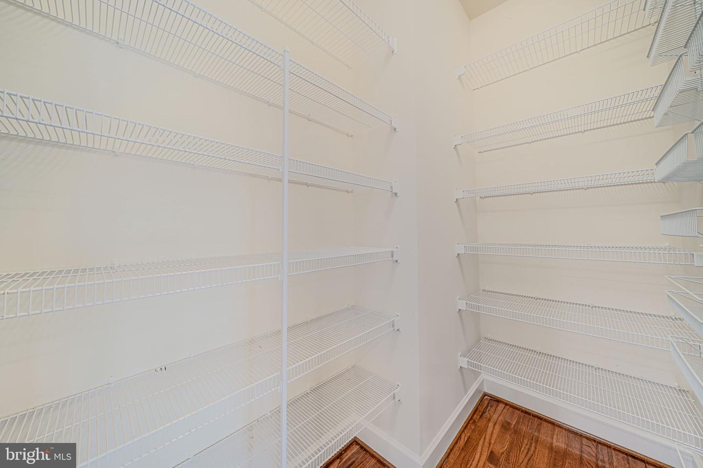 7425 SIGNAL HILL RD, MANASSAS, Virginia 20111, 5 Bedrooms Bedrooms, ,5 BathroomsBathrooms,Residential,For sale,7425 SIGNAL HILL RD,VAPW2095632 MLS # VAPW2095632